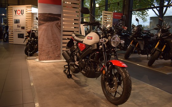 Gebrauchtmotorrad Yamaha XSR125 - Bild 1