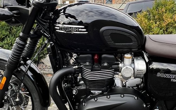 Gebrauchtmotorrad Triumph Bonneville T120 Black - Bild 6