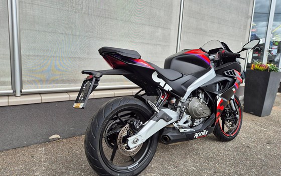 Gebrauchtmotorrad Aprilia RS 457 - Bild 3 Gebrauchtmotorrad Aprilia RS 457 - Bild 3