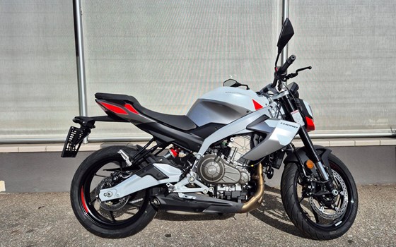 Gebrauchtmotorrad Aprilia Tuono 457 - Bild 1 Gebrauchtmotorrad Aprilia Tuono 457 - Bild 1