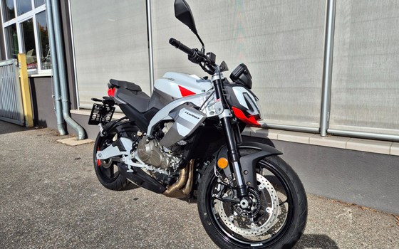 Gebrauchtmotorrad Aprilia Tuono 457 - Bild 2 Gebrauchtmotorrad Aprilia Tuono 457 - Bild 2