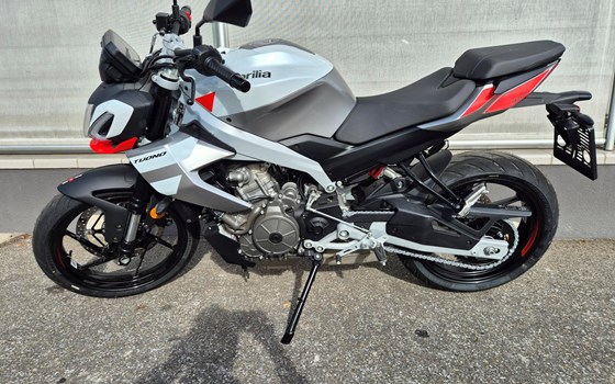 Gebrauchtmotorrad Aprilia Tuono 457 - Bild 5 Gebrauchtmotorrad Aprilia Tuono 457 - Bild 5