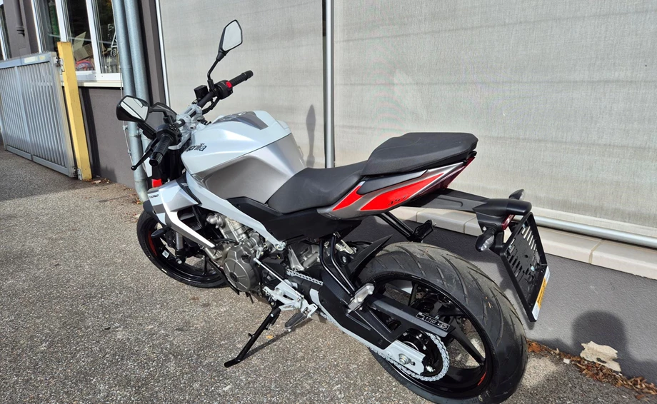 Angebot Aprilia Tuono 457 Bild 6: Angebot Aprilia Tuono 457