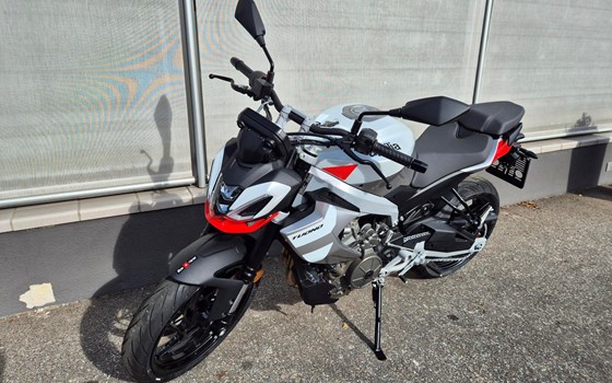 Gebrauchtmotorrad Aprilia Tuono 457 - Bild 7 Gebrauchtmotorrad Aprilia Tuono 457 - Bild 7
