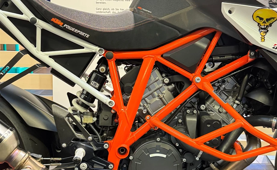 Angebot KTM 1290 Super Duke R Bild 6: Angebot KTM 1290 Super Duke R
