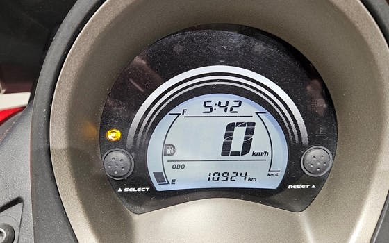 Gebrauchtmotorrad Yamaha NMAX 125 - Bild 4 Gebrauchtmotorrad Yamaha NMAX 125 - Bild 4