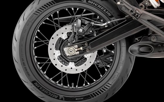 Neufahrzeug KTM 390 SMC R - Bild 7