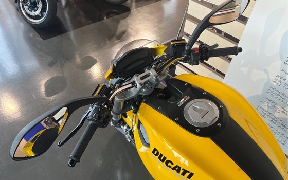 Gebrauchtmotorrad Ducati Monster 696 - Bild 11