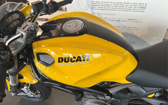 Gebrauchtmotorrad Ducati Monster 696 - Bild 12