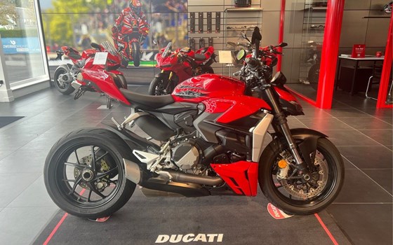 Gebrauchtmotorrad Ducati Streetfighter V2 - Bild 2