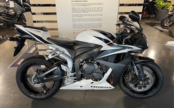 Gebrauchtmotorrad Honda CBR600RR - Bild 2