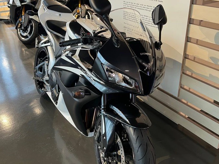 Angebot Honda CBR600RR Bild 8: Angebot Honda CBR600RR