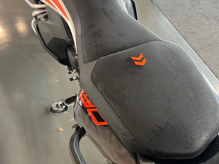 Angebot KTM 790 Adventure R Bild 10: Angebot KTM 790 Adventure R