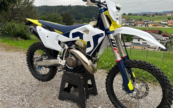 Gebrauchtmotorrad Husqvarna TE 300 - Bild 3 Gebrauchtmotorrad Husqvarna TE 300 - Bild 3