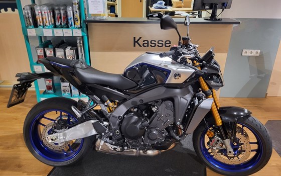 Gebrauchtmotorrad Yamaha MT-09 SP - Bild 3 Gebrauchtmotorrad Yamaha MT-09 SP - Bild 3