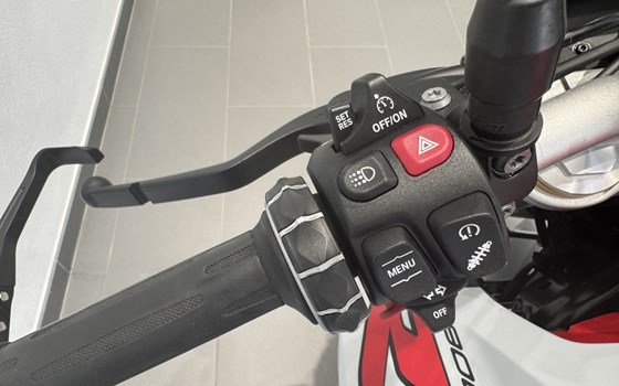 Gebrauchtmotorrad BMW F 900 R - Bild 6