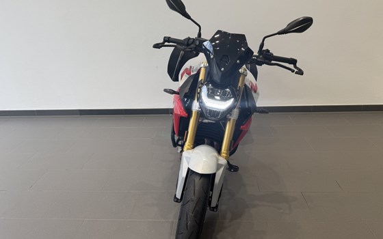 Gebrauchtmotorrad BMW F 900 R - Bild 9 Gebrauchtmotorrad BMW F 900 R - Bild 9