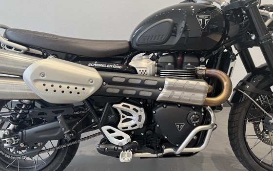 Gebrauchtmotorrad Triumph Scrambler 1200 X - Bild 4 Gebrauchtmotorrad Triumph Scrambler 1200 X - Bild 4