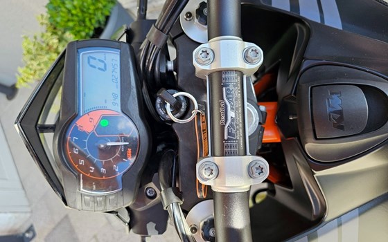 Gebrauchtmotorrad KTM 690 Duke R - Bild 9