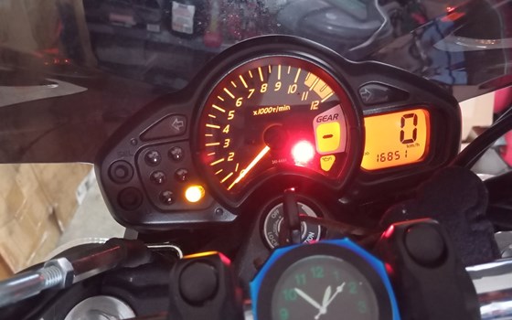 Gebrauchtmotorrad Suzuki SFV 650 Gladius - Bild 17