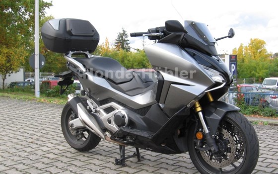 Gebrauchtmotorrad Honda Forza 750 - Bild 2
