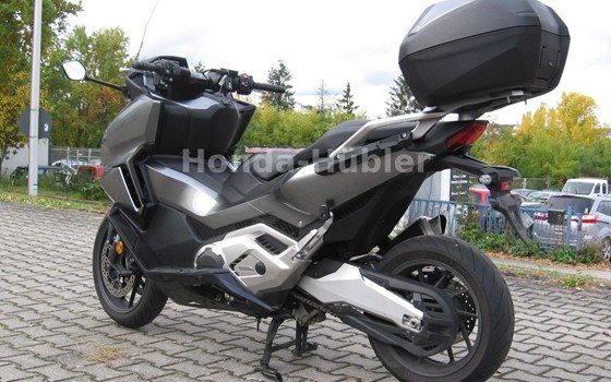Gebrauchtmotorrad Honda Forza 750 - Bild 3