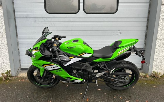 Gebrauchtmotorrad Kawasaki Ninja ZX-4RR - Bild 1