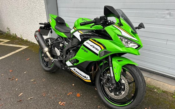 Gebrauchtmotorrad Kawasaki Ninja ZX-4RR - Bild 4