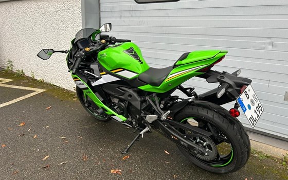 Gebrauchtmotorrad Kawasaki Ninja ZX-4RR - Bild 6