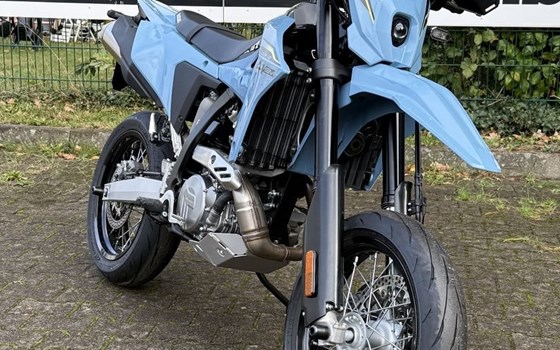 Neufahrzeug Suzuki DR-Z4SM - Bild 2