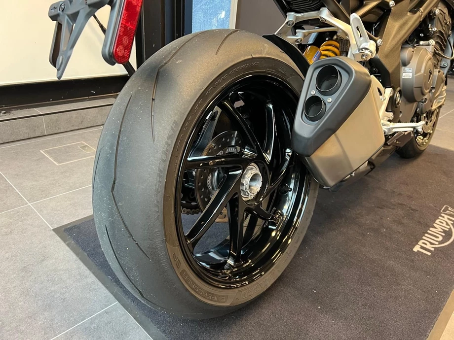 Angebot Triumph Speed Triple 1200 RS Bild 15: Angebot Triumph Speed Triple 1200 RS