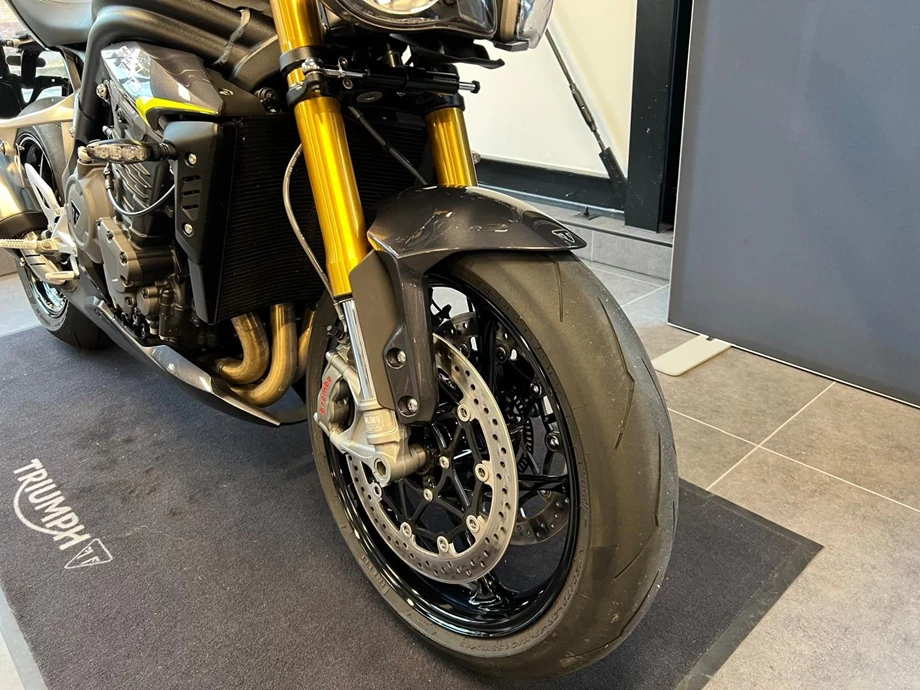 Angebot Triumph Speed Triple 1200 RS Bild 16: Angebot Triumph Speed Triple 1200 RS