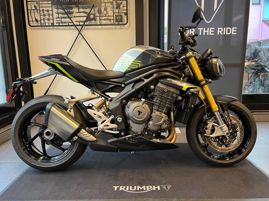 Angebot Triumph Speed Triple 1200 RS Bild 2: Angebot Triumph Speed Triple 1200 RS