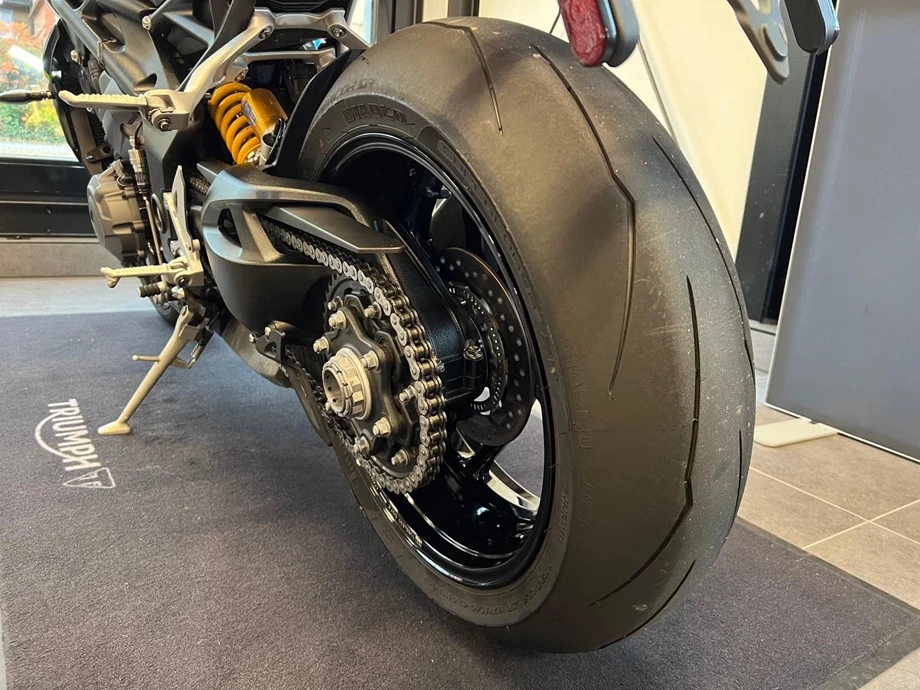 Angebot Triumph Speed Triple 1200 RS Bild 20: Angebot Triumph Speed Triple 1200 RS