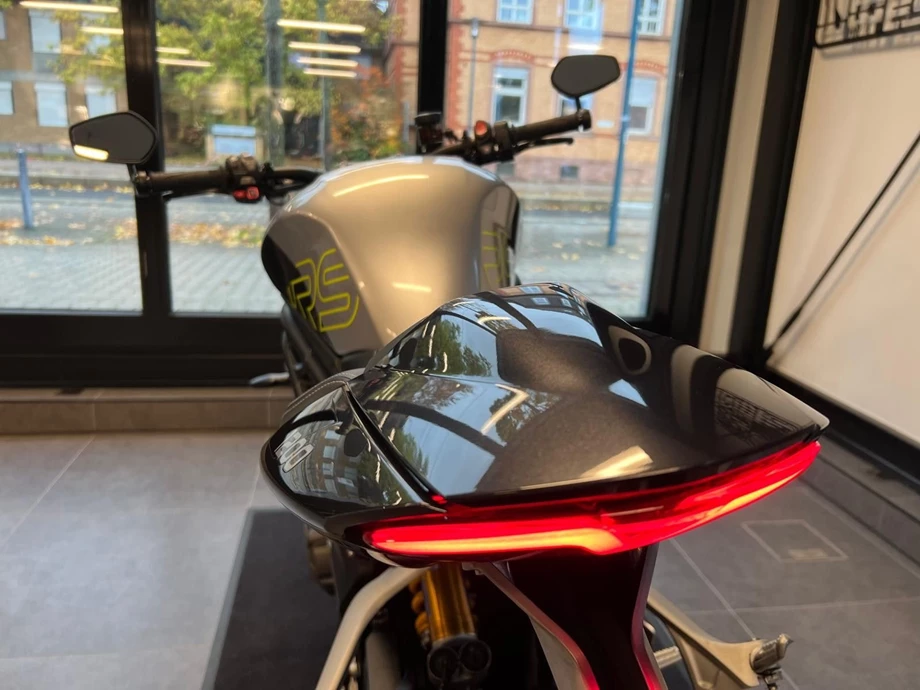 Angebot Triumph Speed Triple 1200 RS Bild 7: Angebot Triumph Speed Triple 1200 RS