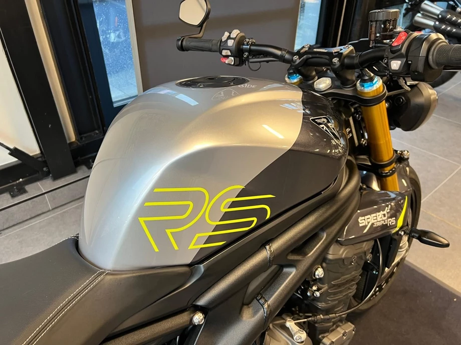 Angebot Triumph Speed Triple 1200 RS Bild 8: Angebot Triumph Speed Triple 1200 RS