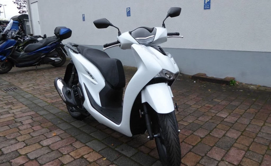 Angebot Honda SH150i Bild 3: Angebot Honda SH150i