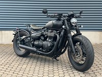 Gebrauchtmotorrad Triumph Bonneville Bobber Black