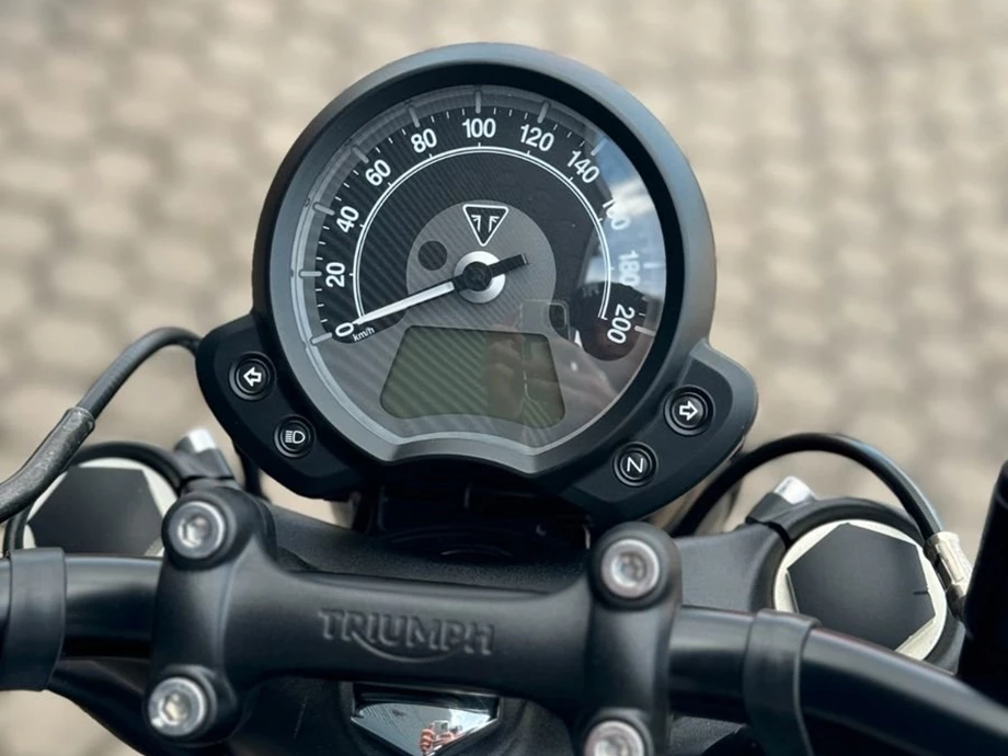 Angebot Triumph Bonneville Bobber Black Bild 12: Angebot Triumph Bonneville Bobber Black