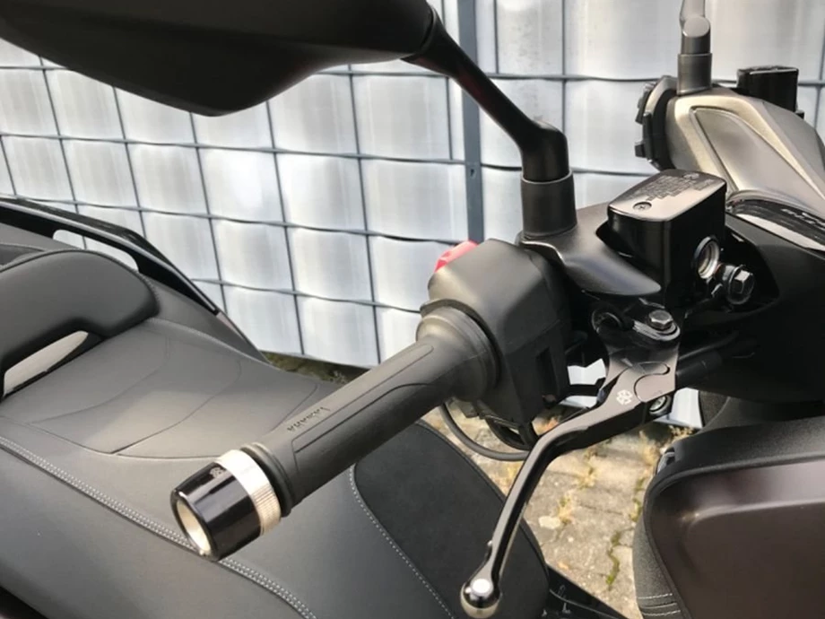 Angebot Yamaha XMAX 300 Tech MAX+ Bild 7: Angebot Yamaha XMAX 300 Tech MAX+