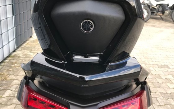 Gebrauchtmotorrad Yamaha XMAX 300 Tech MAX+ - Bild 8