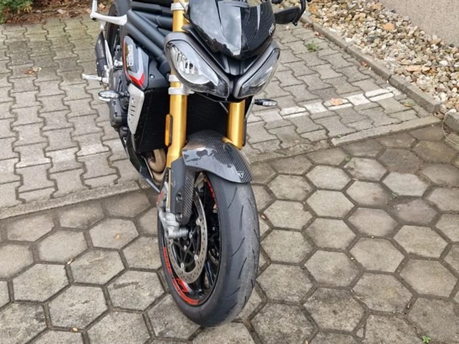 Angebot Triumph Speed Triple 1200 RS Bild 3: Angebot Triumph Speed Triple 1200 RS