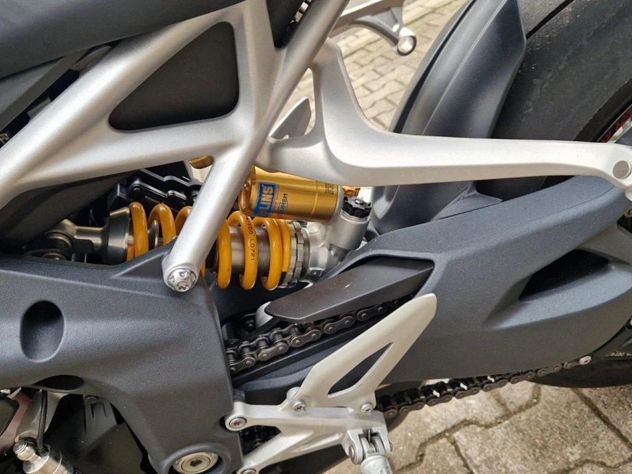 Angebot Triumph Speed Triple 1200 RS Bild 6: Angebot Triumph Speed Triple 1200 RS