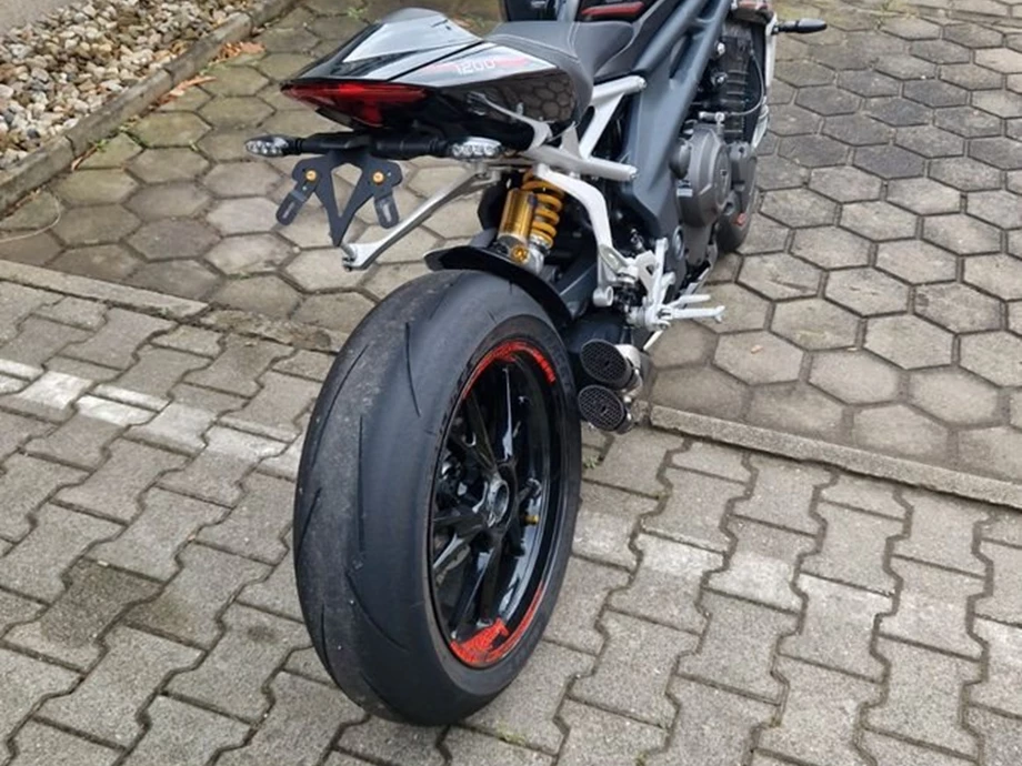 Angebot Triumph Speed Triple 1200 RS Bild 7: Angebot Triumph Speed Triple 1200 RS