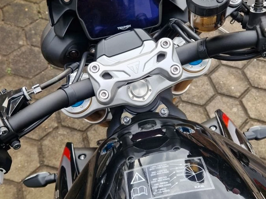Angebot Triumph Speed Triple 1200 RS Bild 8: Angebot Triumph Speed Triple 1200 RS
