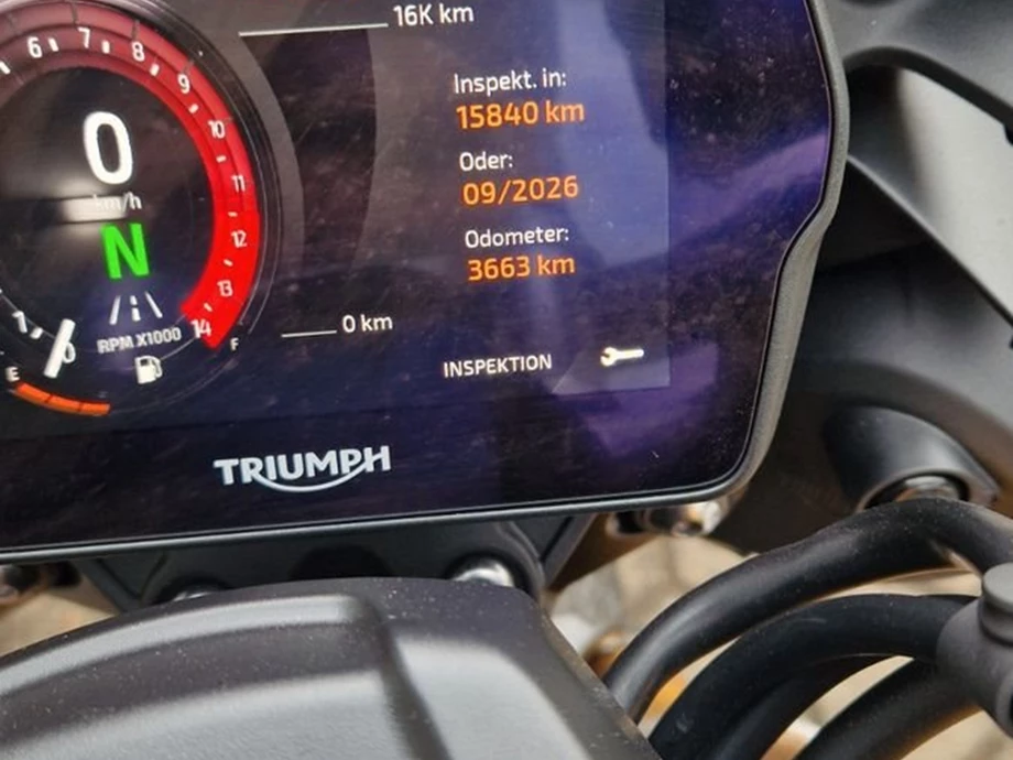 Angebot Triumph Speed Triple 1200 RS Bild 9: Angebot Triumph Speed Triple 1200 RS