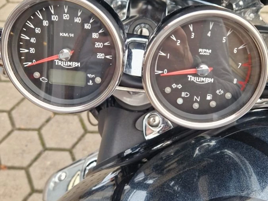 Angebot Triumph Rocket III Classic Bild 9: Angebot Triumph Rocket III Classic