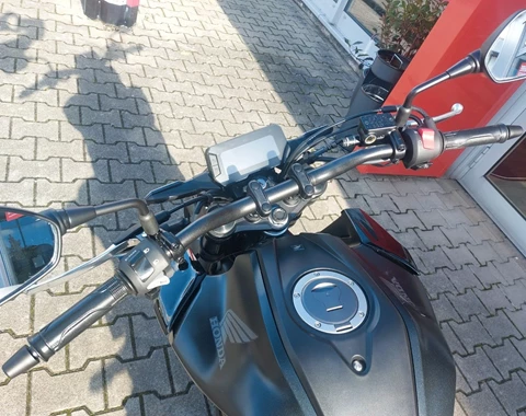 zum Vergrössern bitte anklicken!