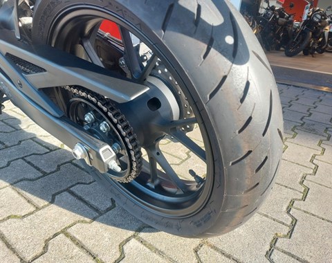 zum Vergrössern bitte anklicken!