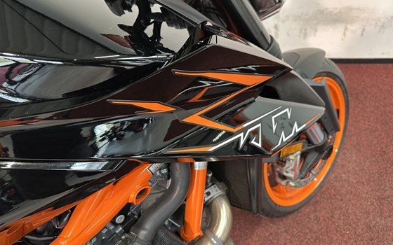 Neufahrzeug KTM 1290 Super Duke R EVO - Bild 11